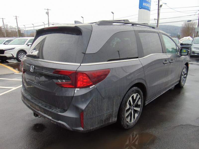 2026 Honda Odyssey Image: 4