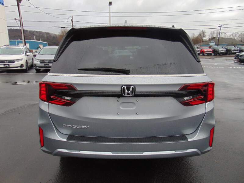  2026 Honda Odyssey Image: 5