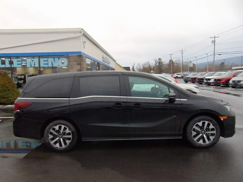  2026 Honda Odyssey Image: 3