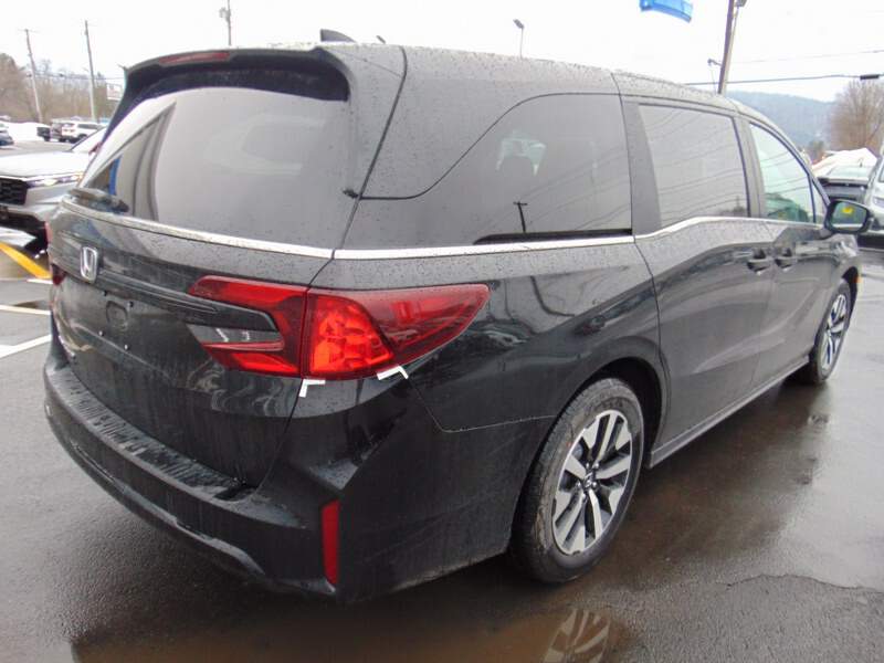  2026 Honda Odyssey Image: 4