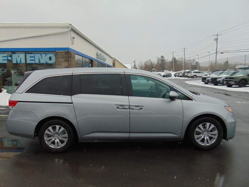  2017 Honda Odyssey Image: 3