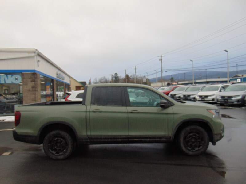  2026 Honda Ridgeline Image: 3