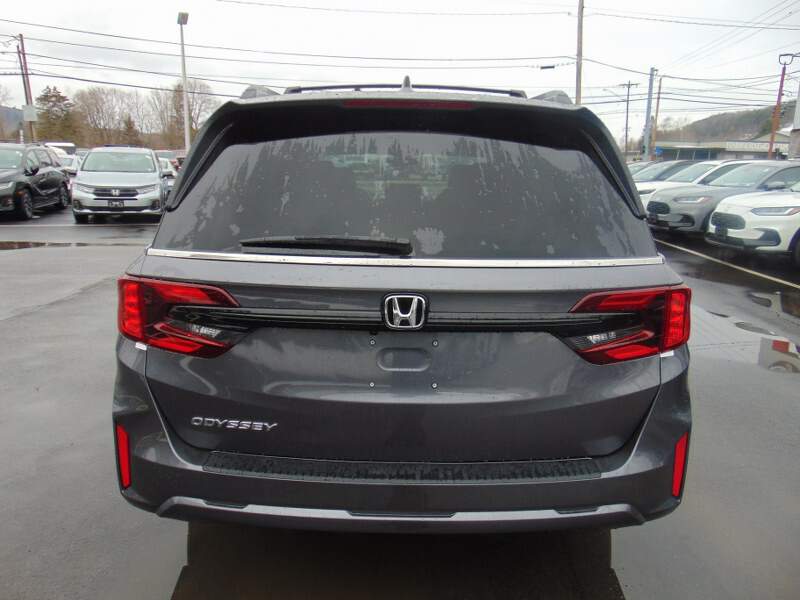  2026 Honda Odyssey Image: 5