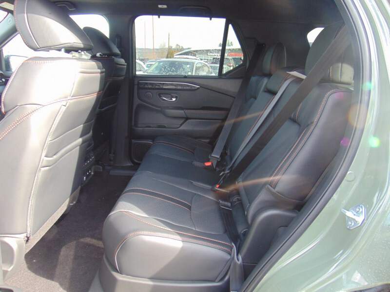  2026 Honda Passport Image: 9