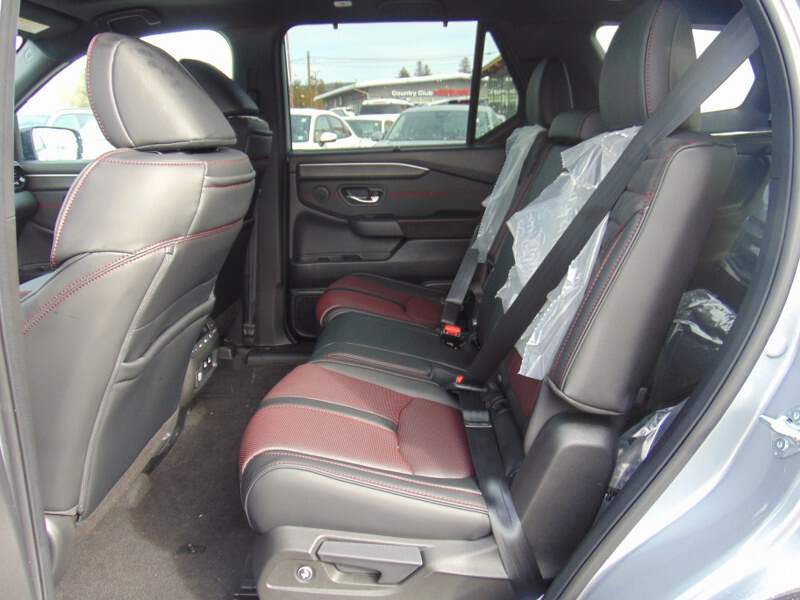  2026 Honda Pilot Image: 9