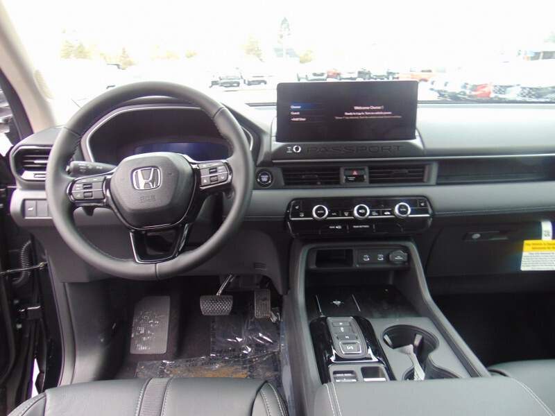  2026 Honda Passport Image: 10
