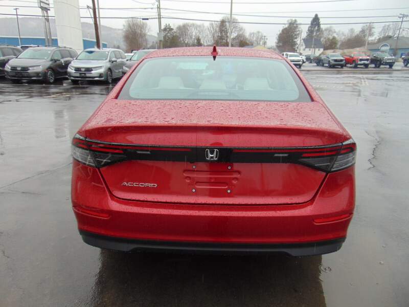  2026 Honda Accord Image: 5