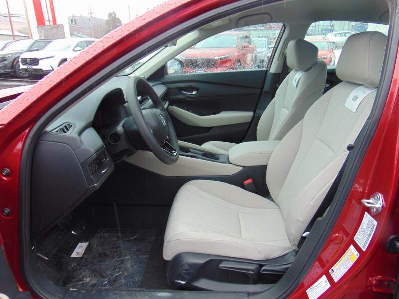  2026 Honda Accord Image: 8