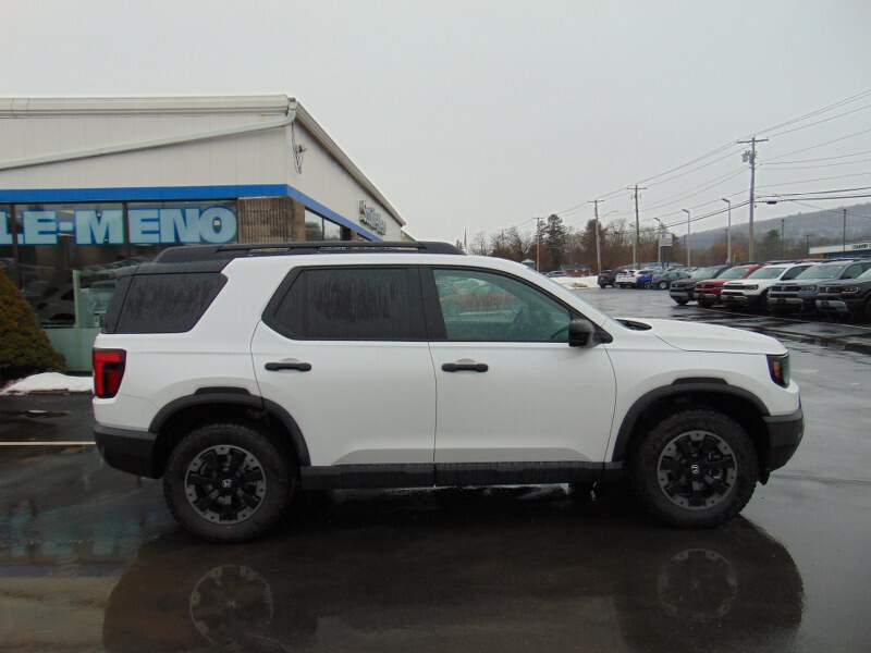  2026 Honda Passport Image: 3