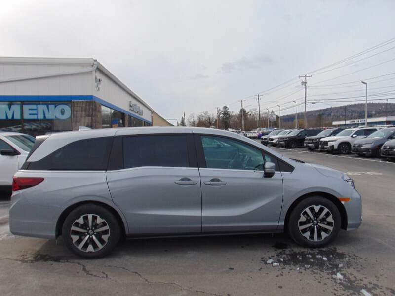  2026 Honda Odyssey Image: 3