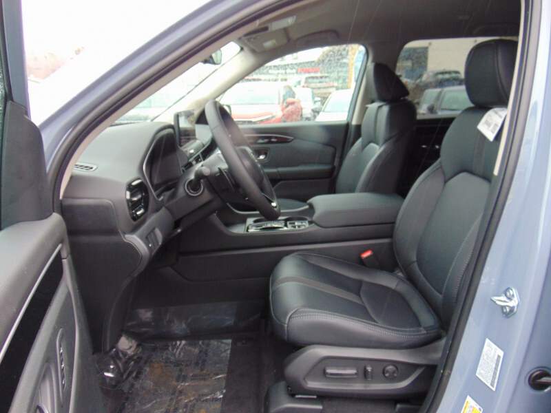  2026 Honda Passport Image: 8