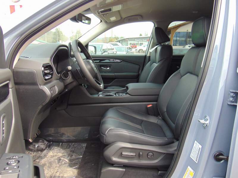  2026 Honda Passport Image: 8