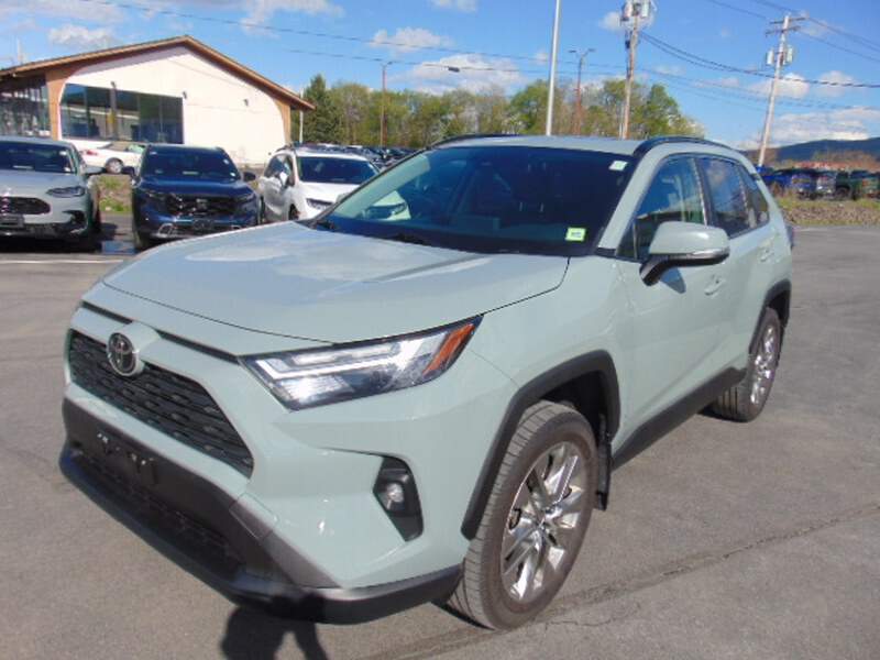  2022 Toyota RAV4 Image: 0