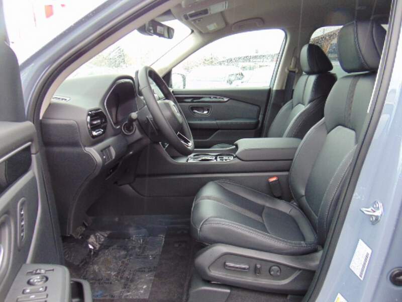  2026 Honda Passport Image: 8