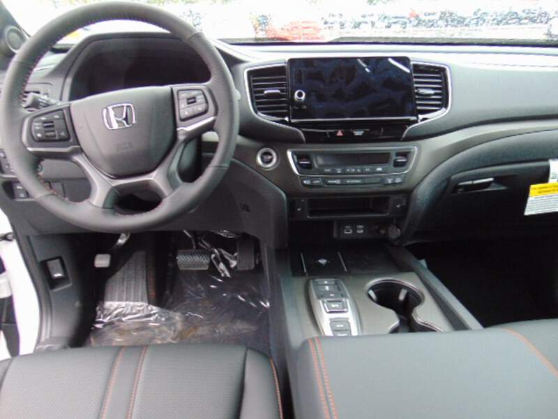  2026 Honda Ridgeline Image: 10