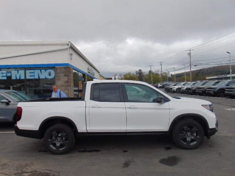  2026 Honda Ridgeline Image: 3