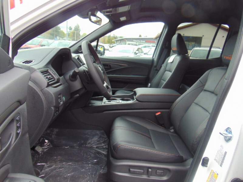  2026 Honda Ridgeline Image: 8