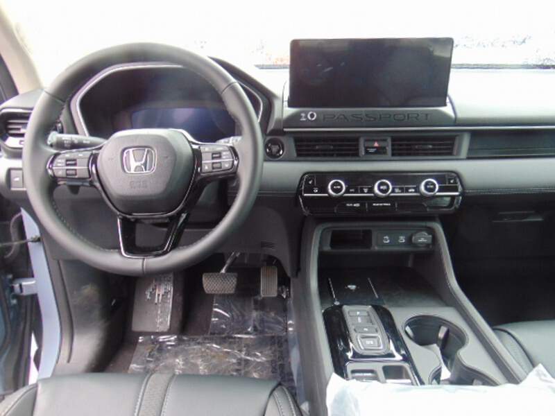  2026 Honda Passport Image: 10