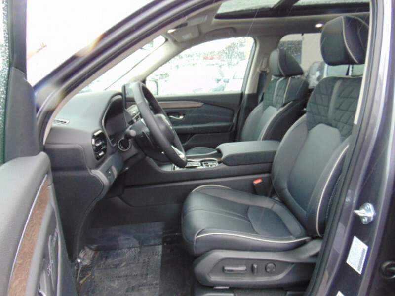  2026 Honda Pilot Image: 8