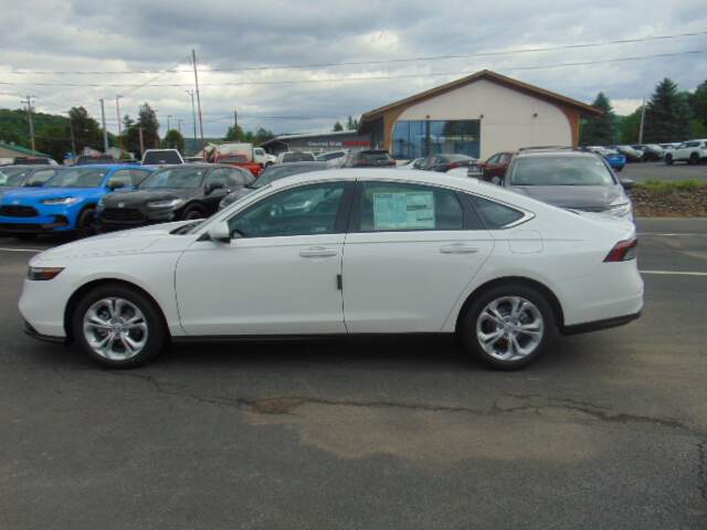 2026 Honda Accord Image: 7