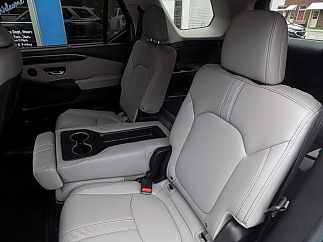  2025 Honda Pilot Image: 8