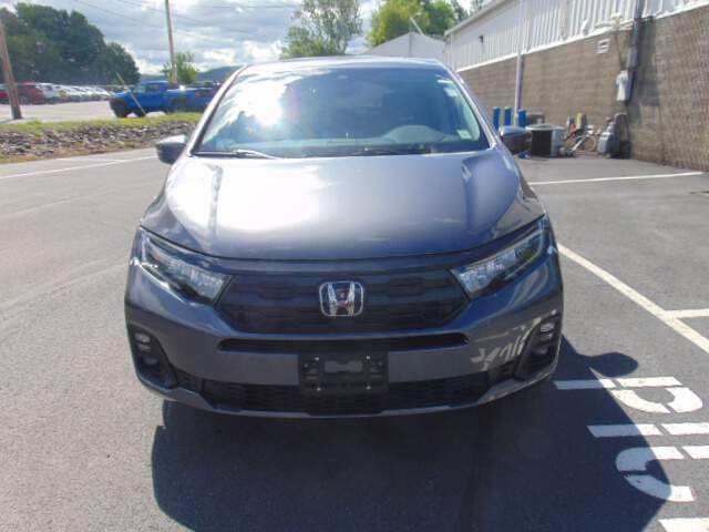  2026 Honda Odyssey Image: 1