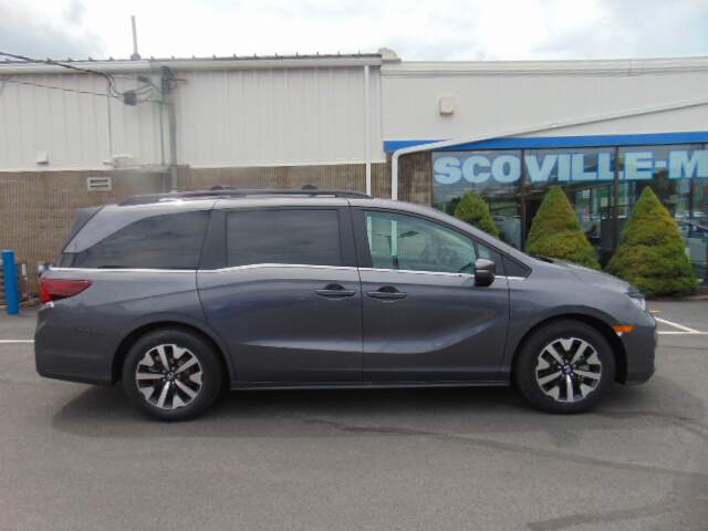  2026 Honda Odyssey Image: 3