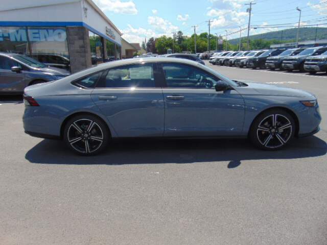  2026 Honda Accord Image: 3