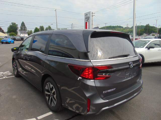  2026 Honda Odyssey Image: 5