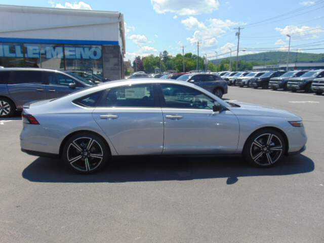  2026 Honda Accord Image: 3