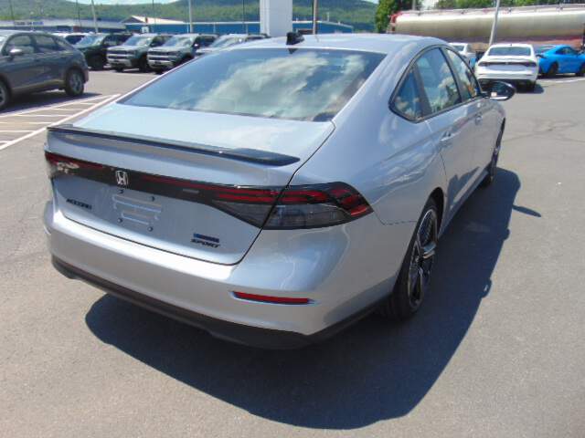  2026 Honda Accord Image: 4