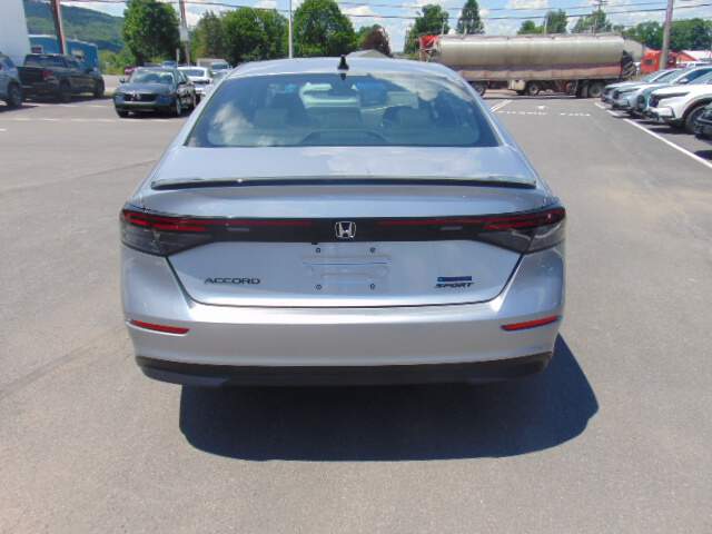  2026 Honda Accord Image: 5