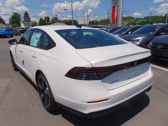  2026 Honda Accord Image: 6