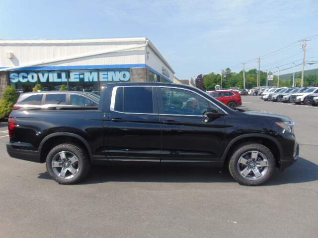  2026 Honda Ridgeline Image: 3