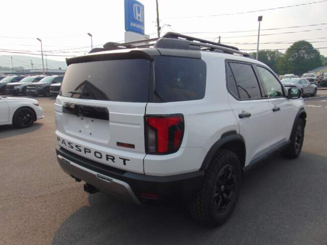  2026 Honda Passport Image: 4