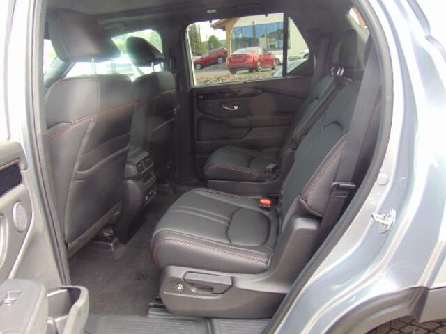  2026 Honda Pilot Image: 9