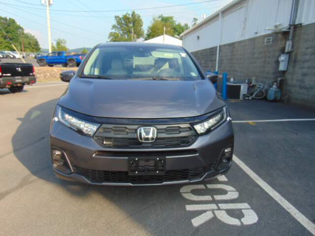  2026 Honda Odyssey Image: 1