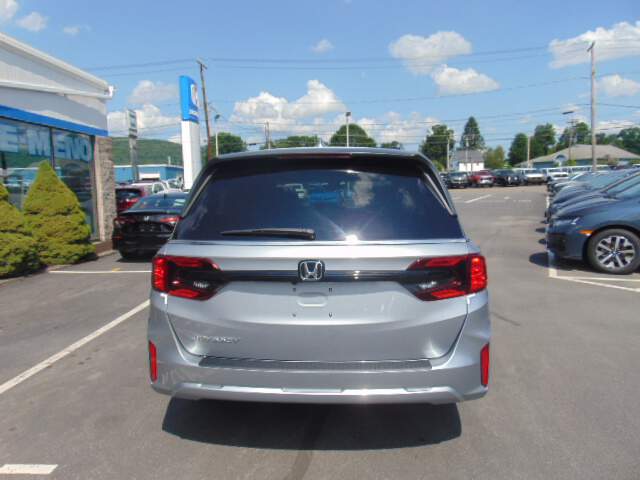  2026 Honda Odyssey Image: 5