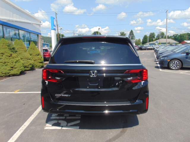  2026 Honda Odyssey Image: 5
