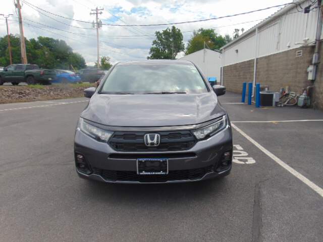  2026 Honda Odyssey Image: 1