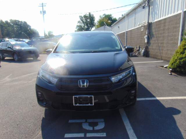  2026 Honda Odyssey Image: 1