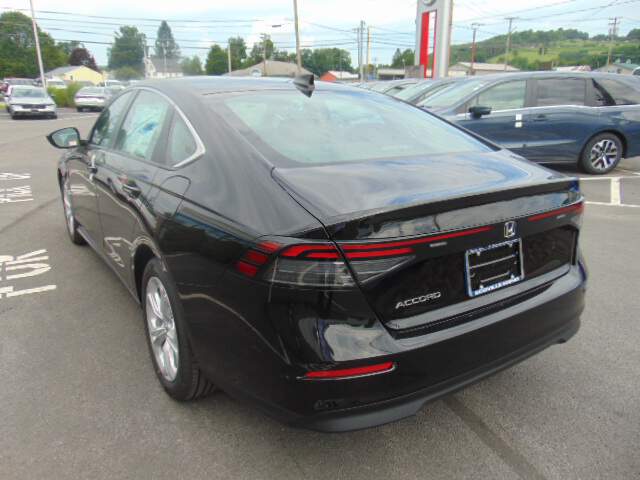  2026 Honda Accord Image: 6