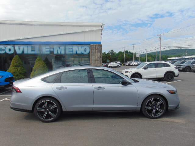  2026 Honda Accord Image: 3