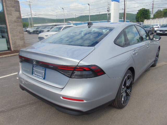  2026 Honda Accord Image: 4