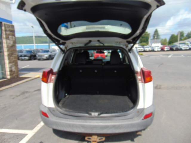  2013 Toyota RAV4 Image: 5