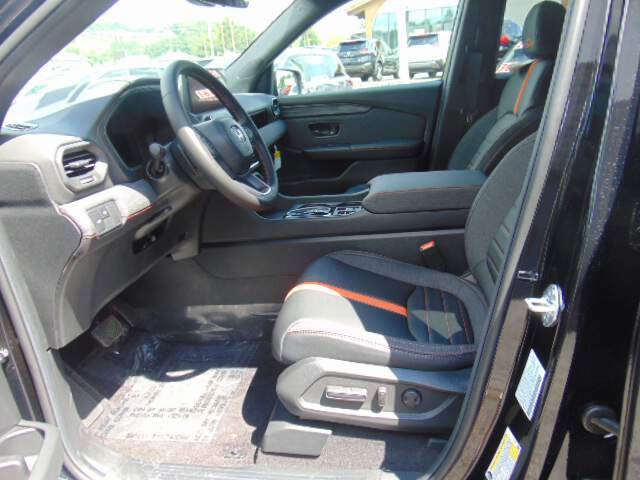  2026 Honda Passport Image: 9