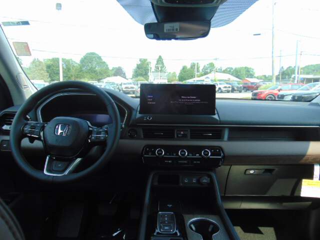  2026 Honda Pilot Image: 10