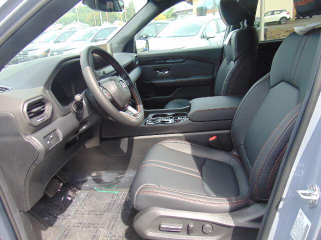  2026 Honda Pilot Image: 8