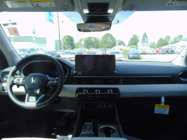  2026 Honda Pilot Image: 9