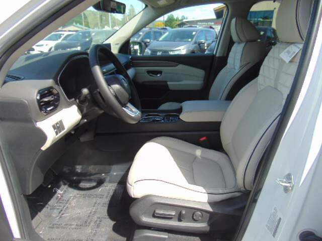  2026 Honda Pilot Image: 11